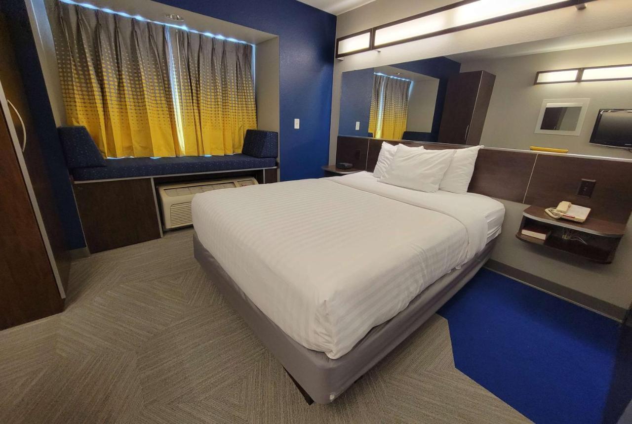 Microtel Inn & Suites By Wyndham Bluffs Каунсъл Блъфс Екстериор снимка