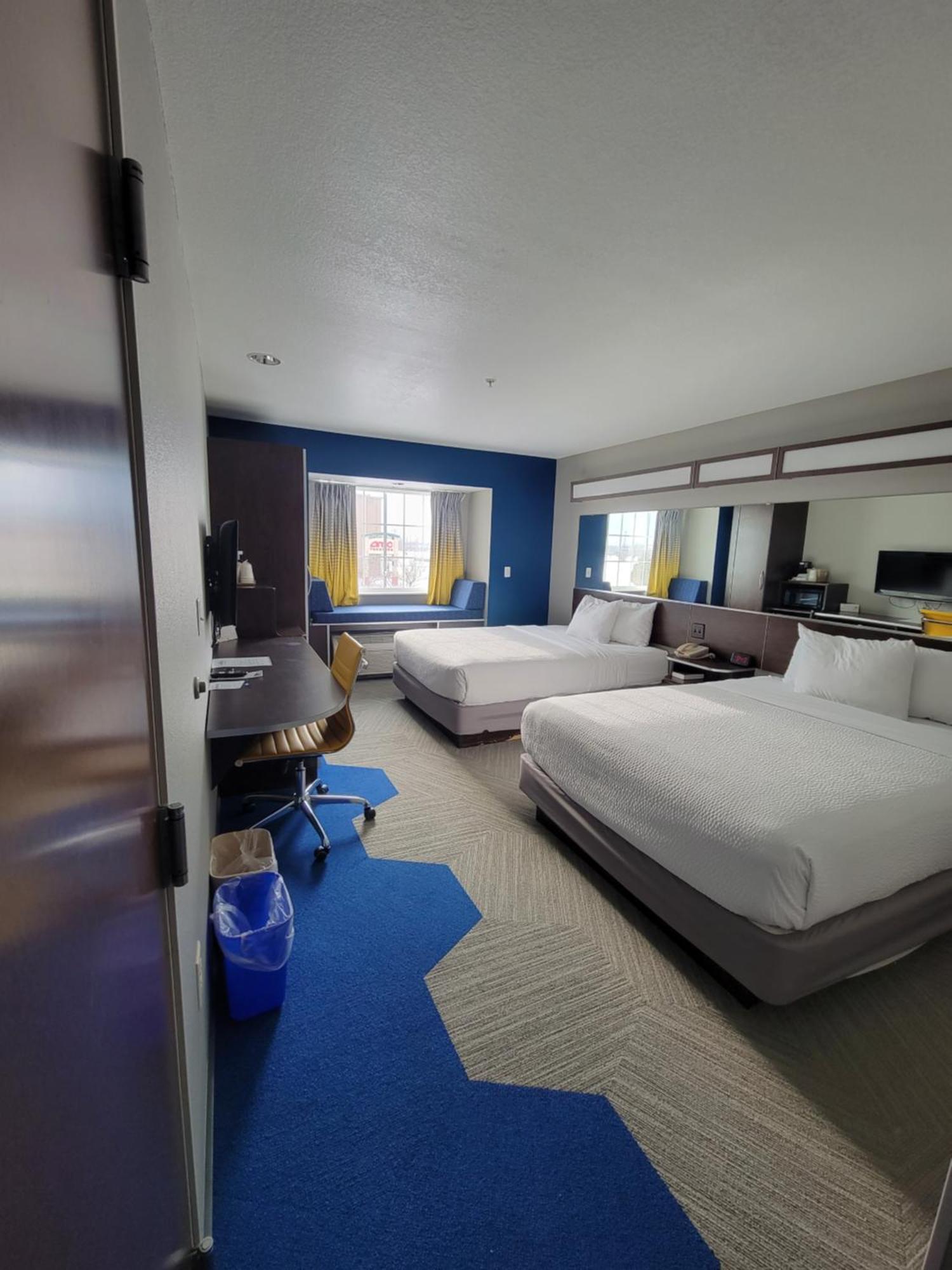 Microtel Inn & Suites By Wyndham Bluffs Каунсъл Блъфс Екстериор снимка