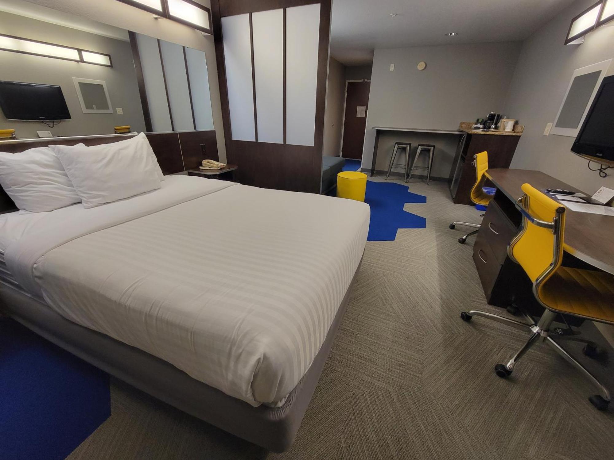 Microtel Inn & Suites By Wyndham Bluffs Каунсъл Блъфс Екстериор снимка